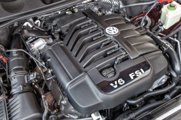 ARE/BES PETROL 2.8 V6